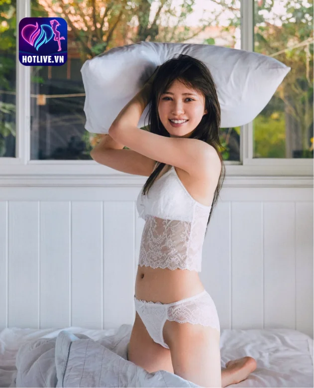Shiho Kato hotlive